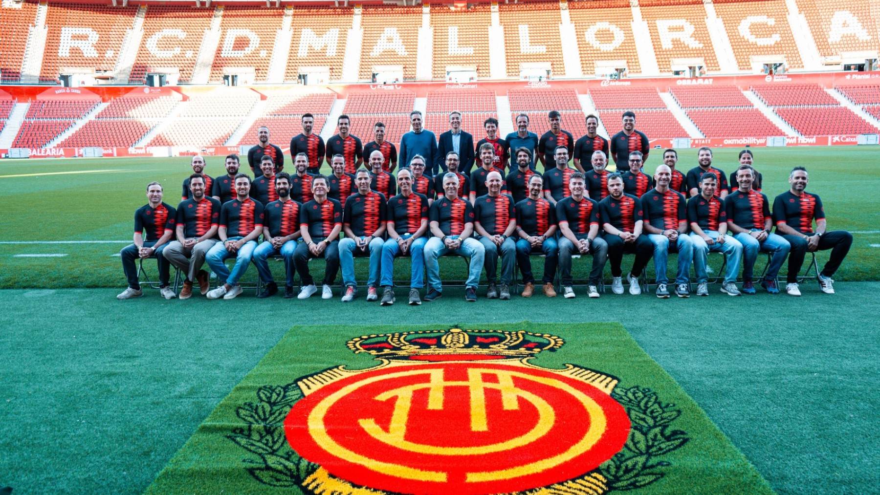 Foto de familia del equipo que participará en el Mallorca 312