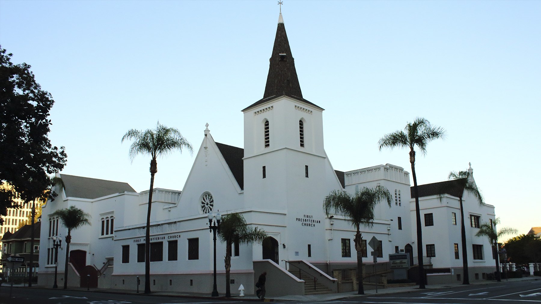 Primera iglesia presbiteriana en Santa Ana. Foto: Adrián Cerón en Wikimedia Commons.