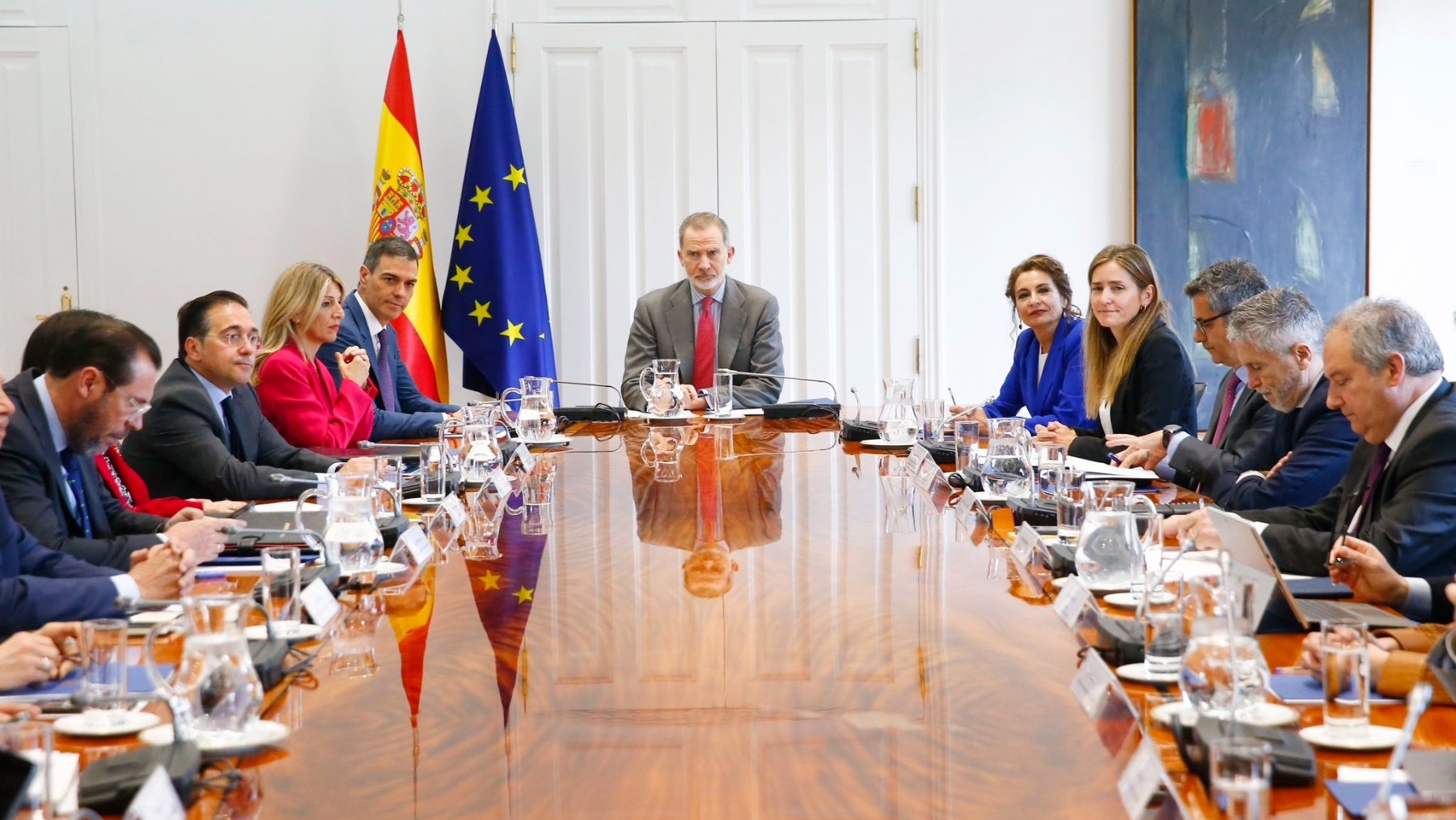 El Rey preside la reunión del Consejo de Seguridad Nacional en Moncloa.