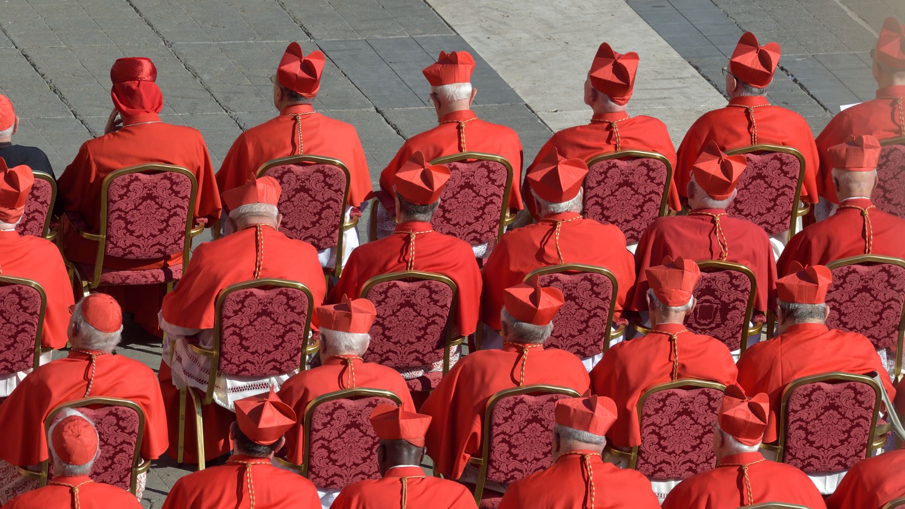 Los cardenales en el Vaticano. (Foto: Efe)