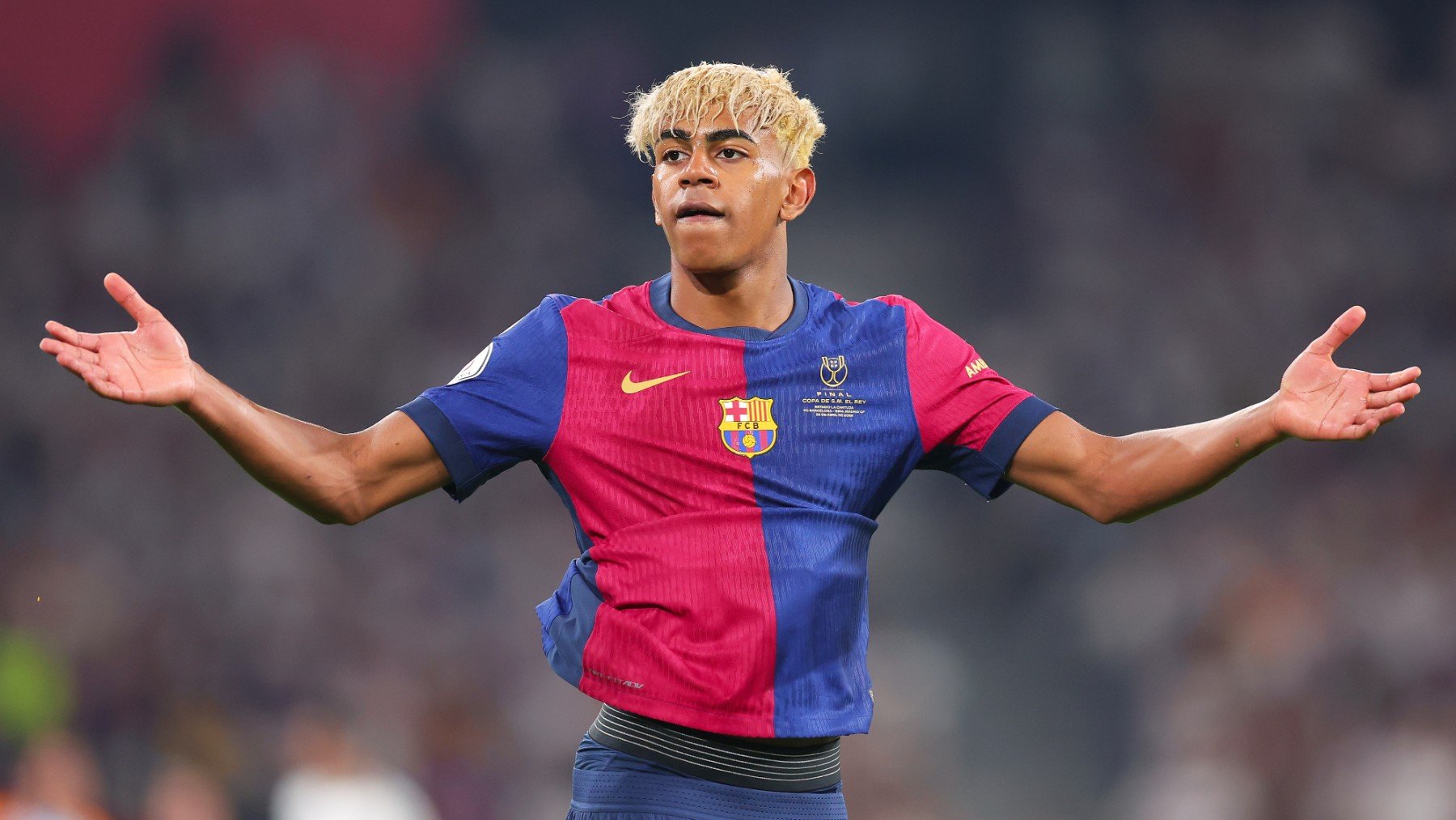 Lamine Yamal ante su primera gran noche europea