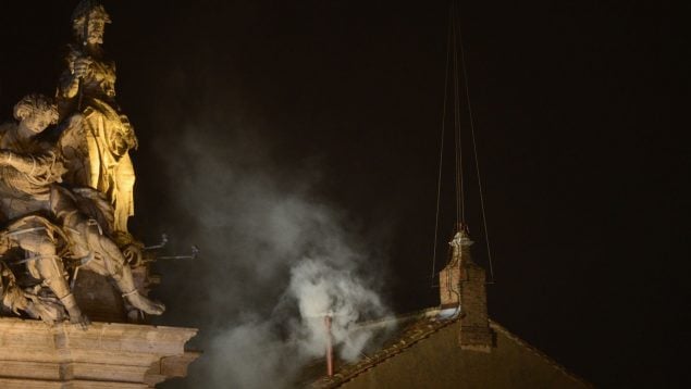 fumatas votaciones, fumata blanca, fumata negra, Capilla Sixtina, cónclave