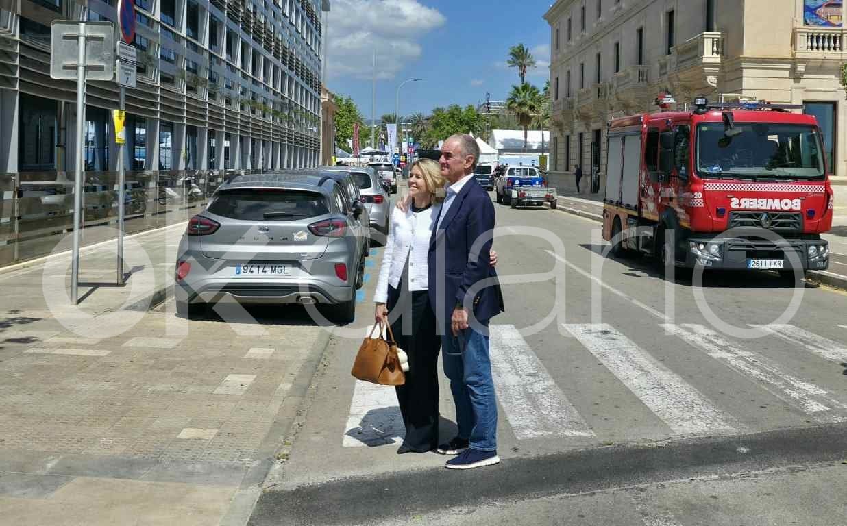 Las imagénes en Palma que confirman que Mario Conde y María José Castellví salen juntos