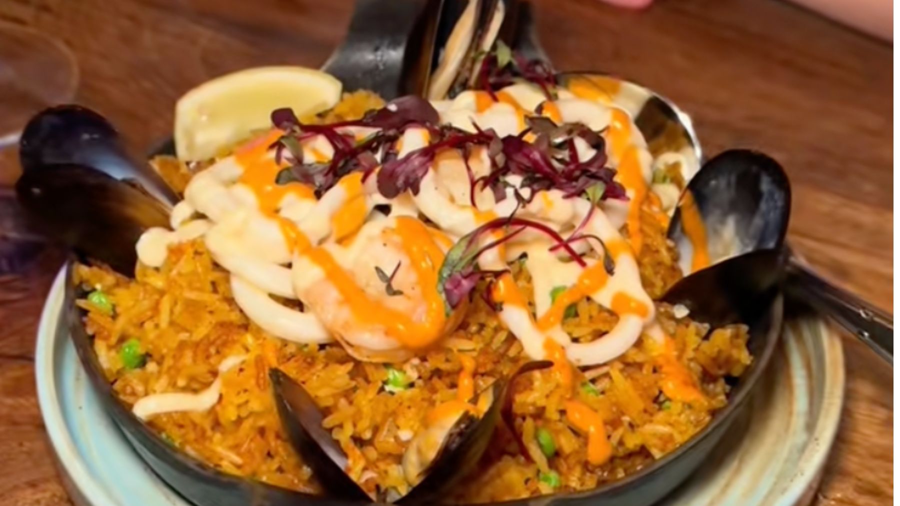 Paella de marisco. Foto: TikTok @marionsfalomi