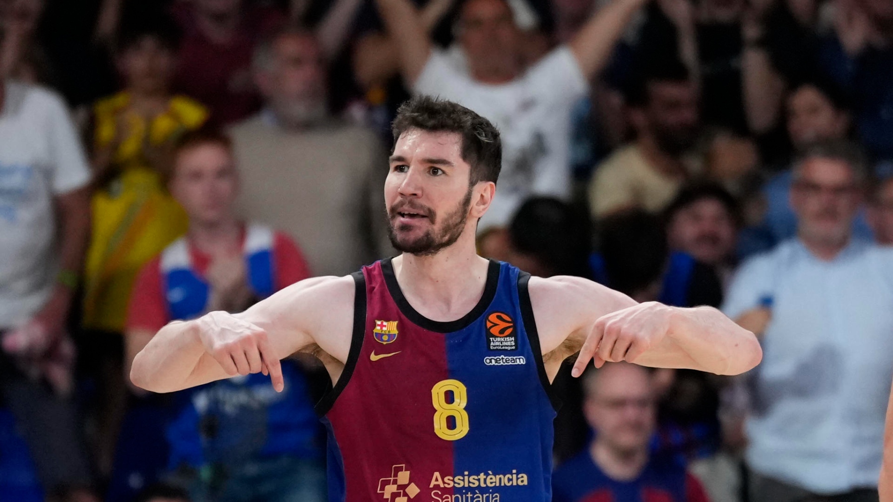 Darío Brizuela en el Barcelona-Mónaco. (EFE)