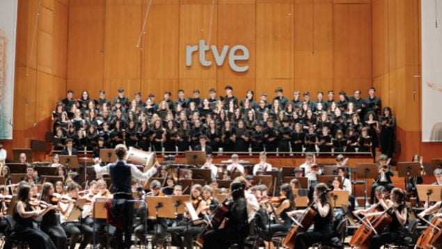 Coque Jiménez y los 200 músicos.