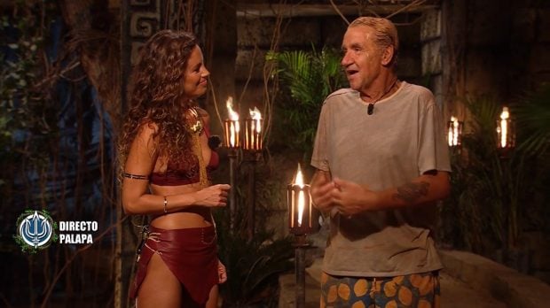 Laura Madrueño y Koldo Royo en la palapa de Supervivientes 2025. (Mediaset)