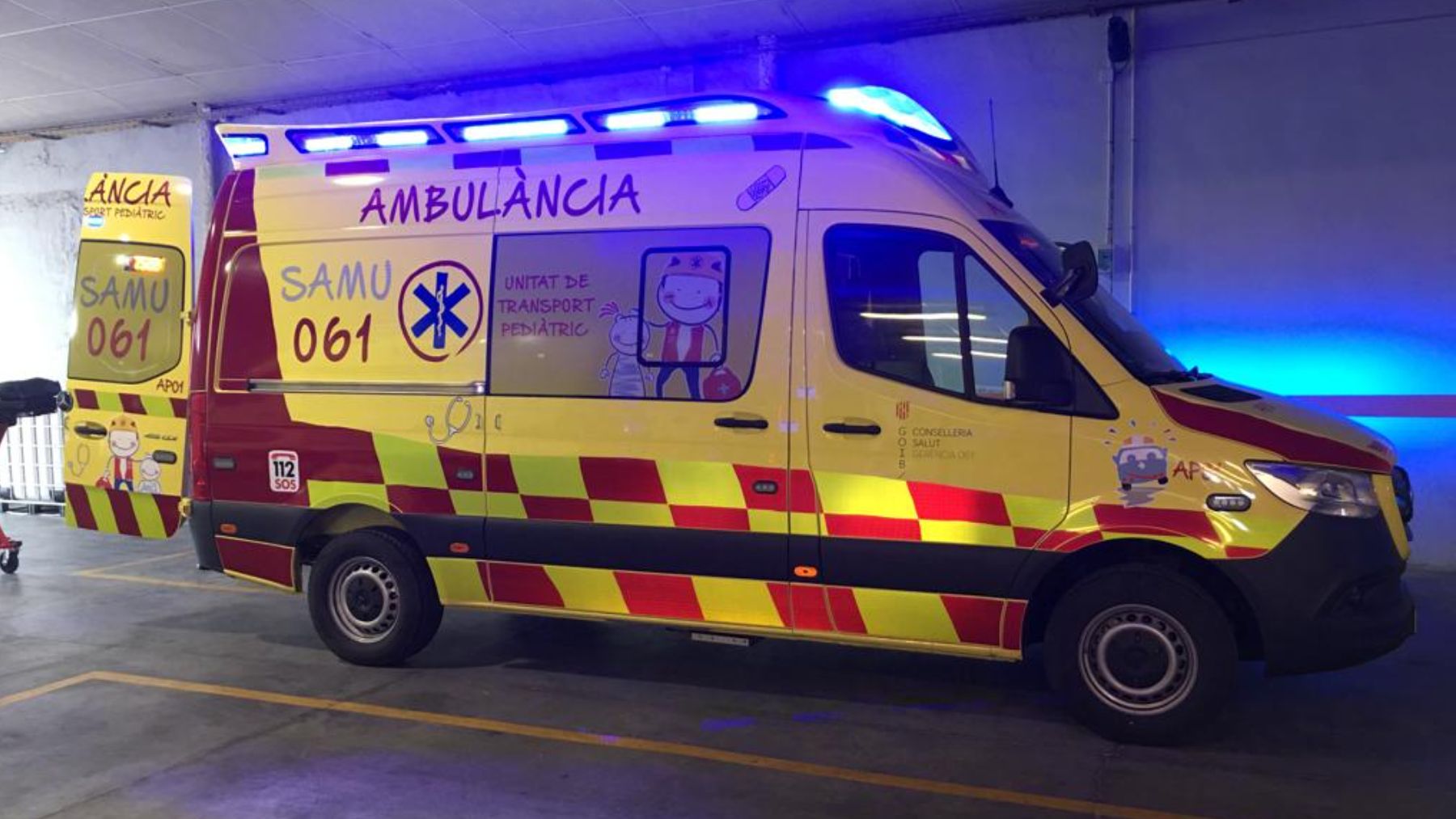 La policía busca el coche que ha atropellado a tres chicas en el Paseo Marítimo de Palma y se ha fugado