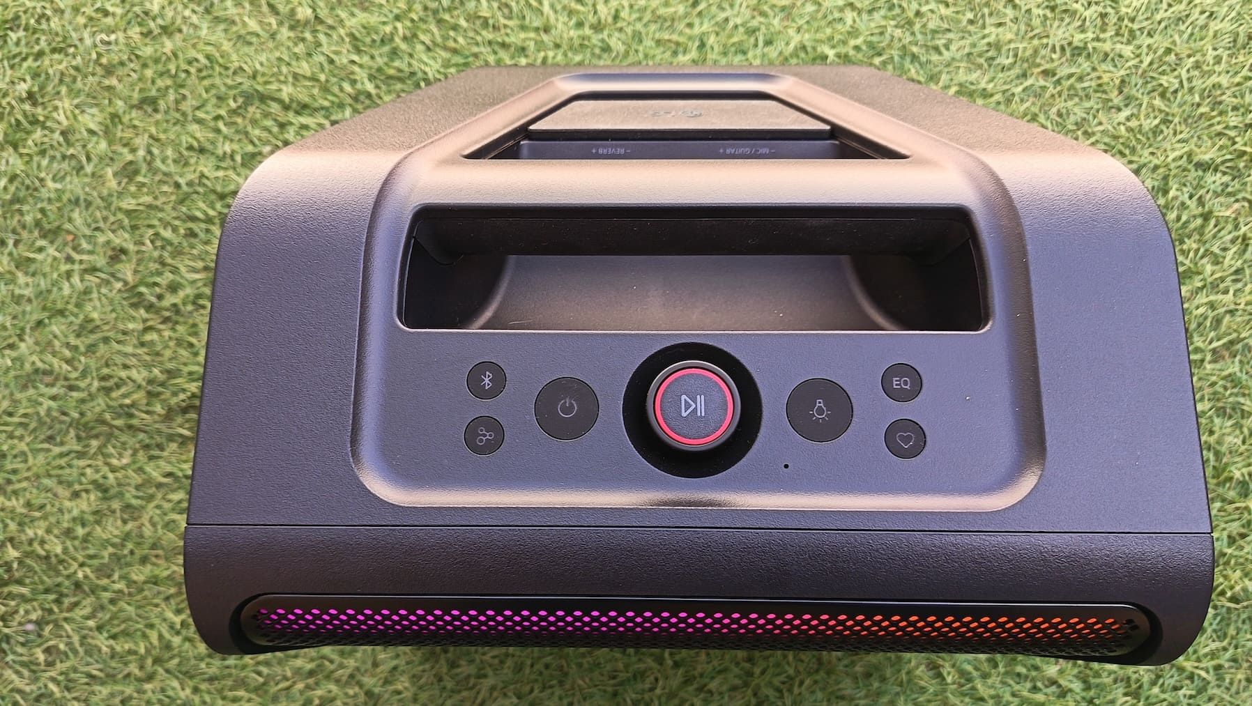 LG xboom Stage 301