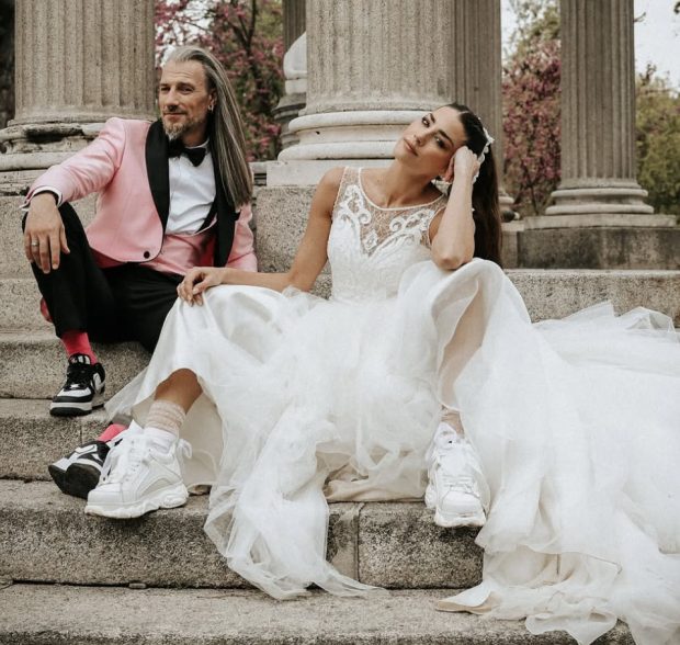 Kiko y Laura Moure en las fotos de su boda. (Instagram)