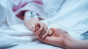 agua hirviendo, niño hospitalizado