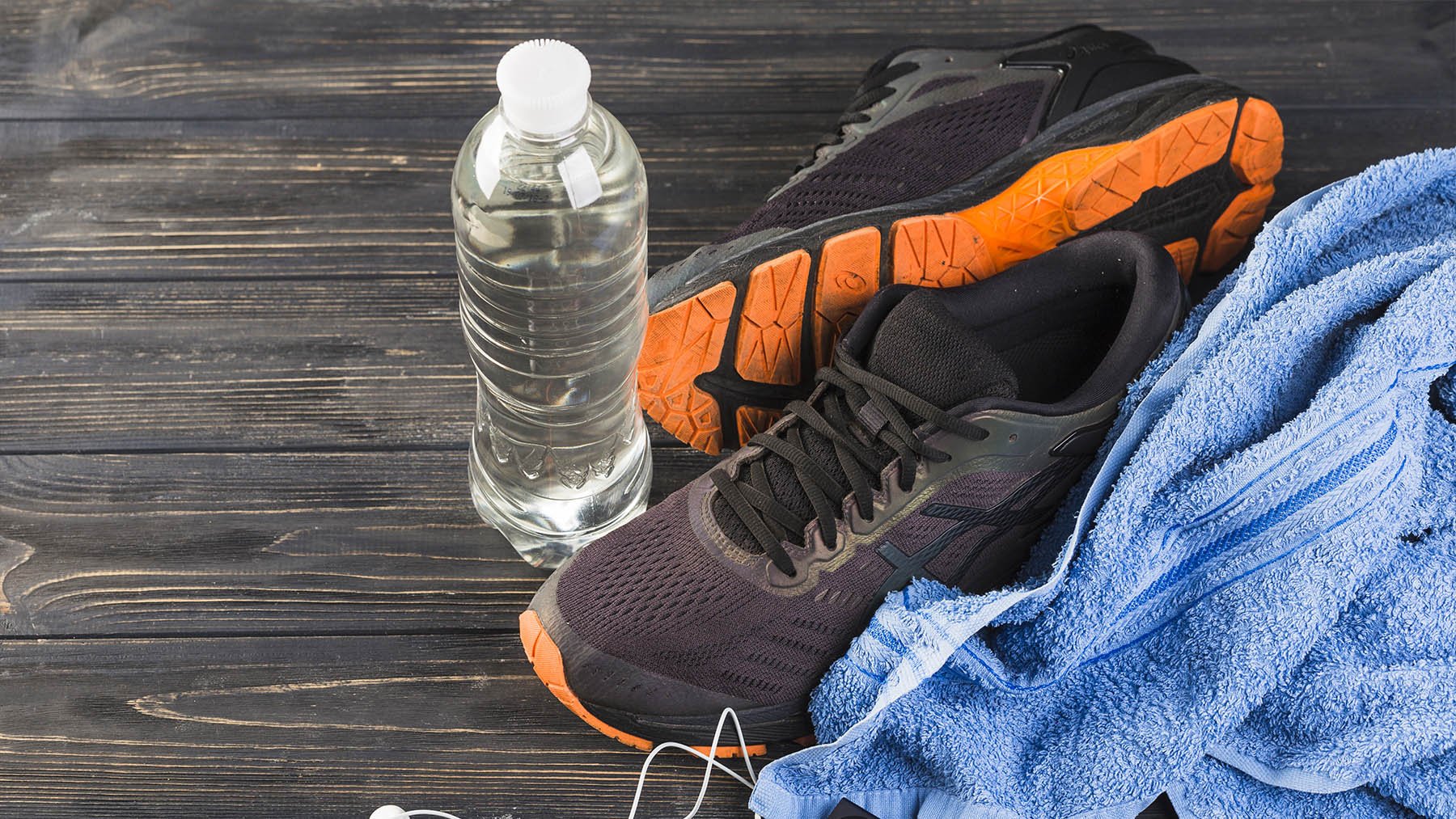 Zapatillas deportivas. Foto: Freepik.