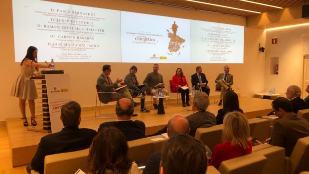 mesa redonda caza Artemisan