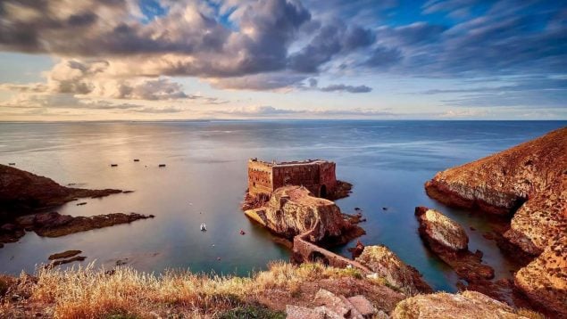 Mejor playa de Peniche para emigrar como jubilado español, mejores playas para mudarte si eres un pensionista de España, emigrar a Portugal como jubilado español.