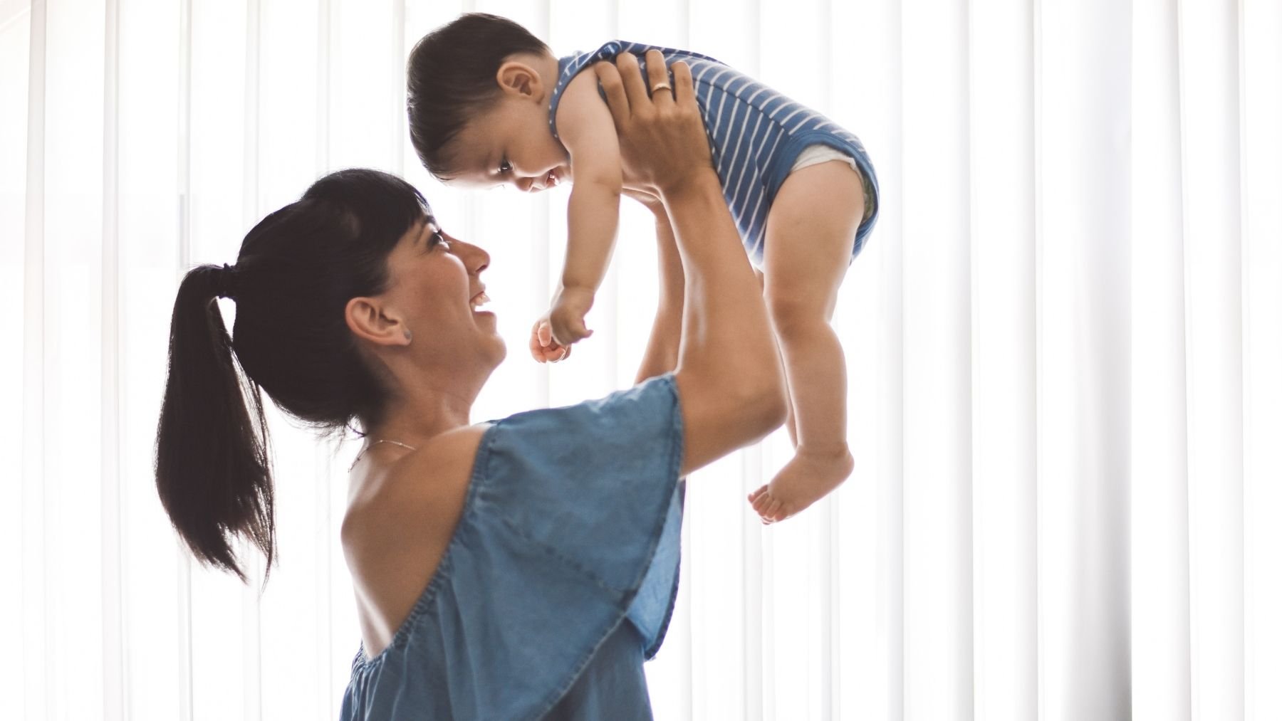 Sólo tiene 2 letras y cada vez está más de moda entre los padres: el nombre catalán unisex que enamora