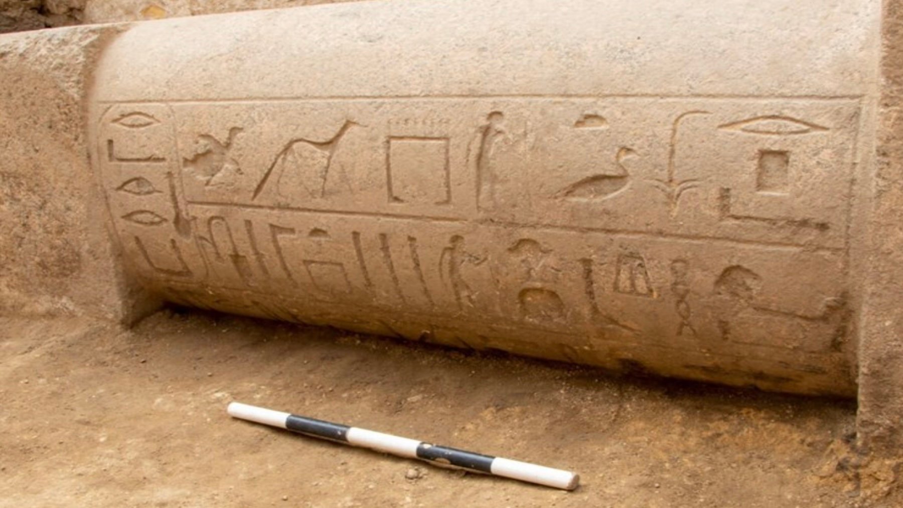 Descubrimiento monumental en Egipto: hallan la tumba de un príncipe de hace 4.400 años tras una puerta fastuosa
