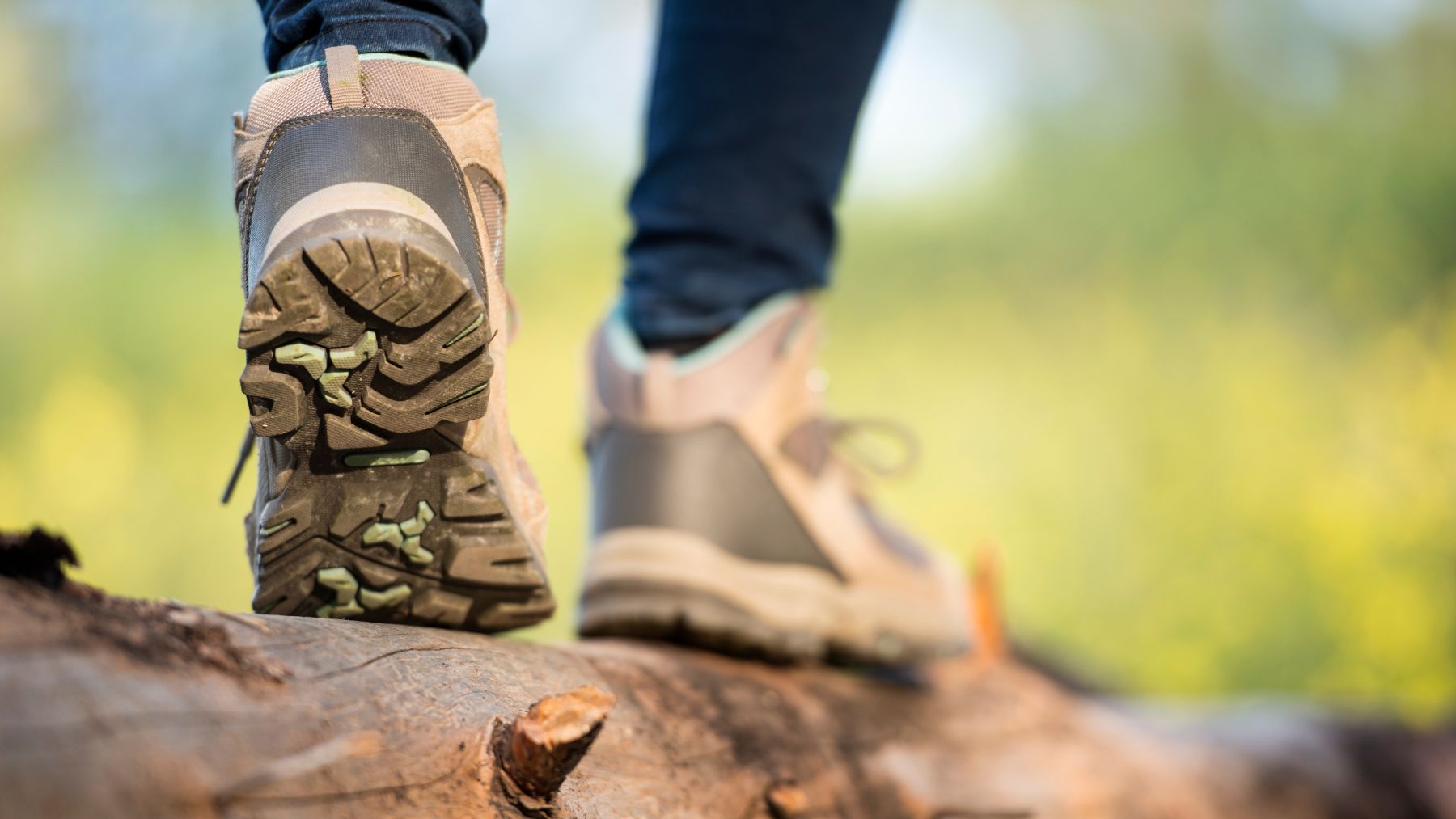 Zapatillas de montaña.