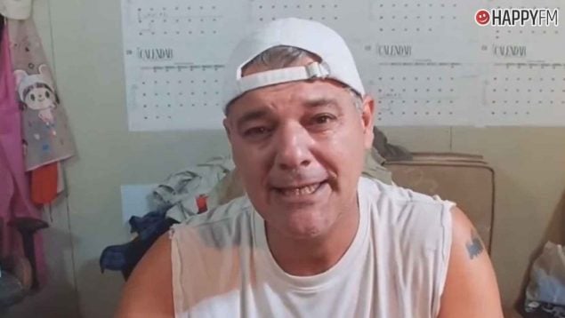 Frank Cuesta llorando en su canal (YouTube).