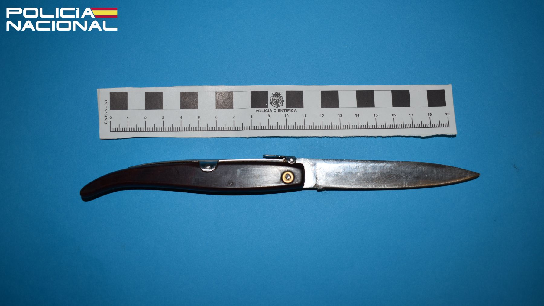 El cuchillo utilizado por el detenido.