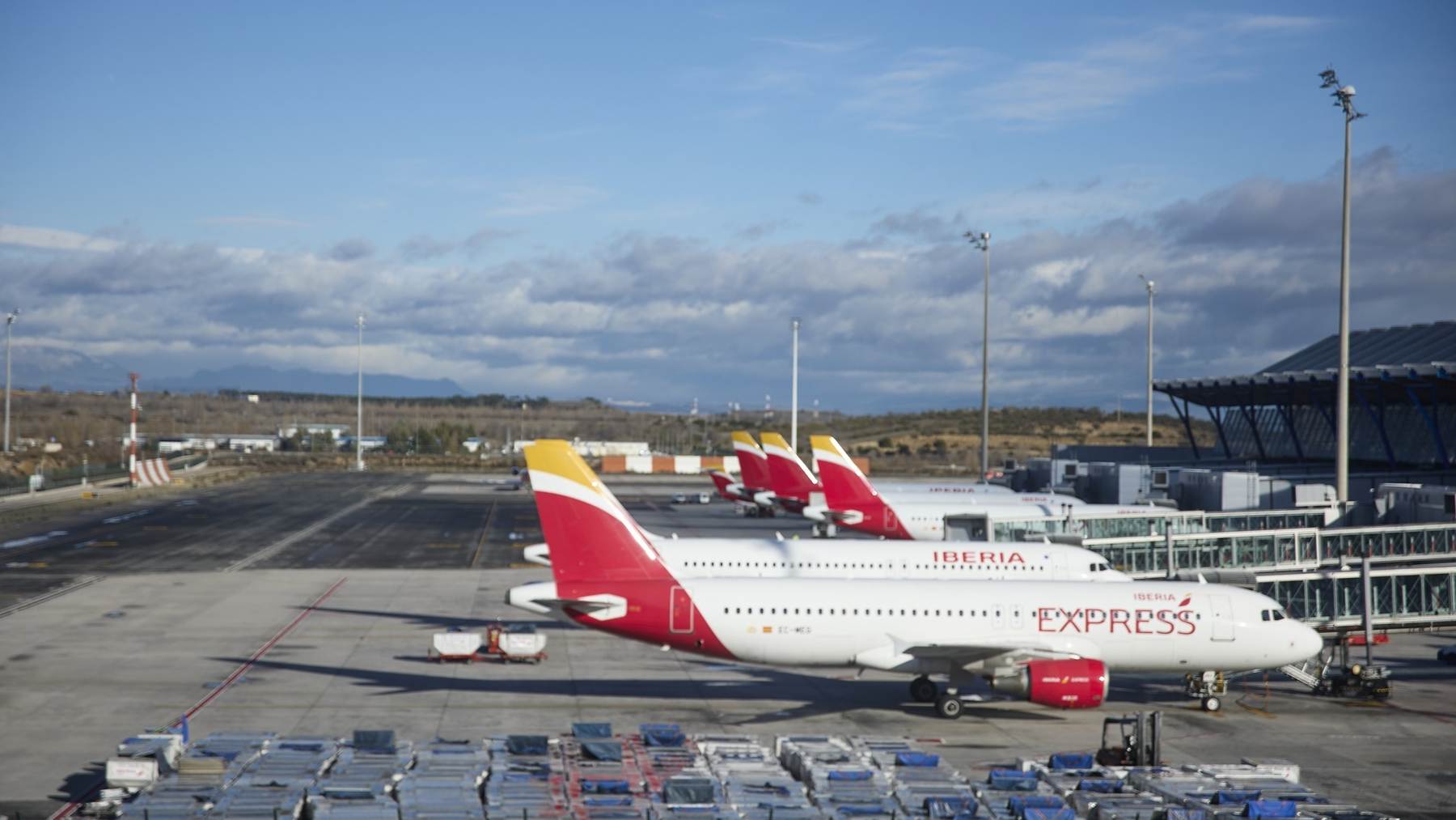 IAG gana 176 millones hasta marzo con unos ingresos que superan los 7.000 millones