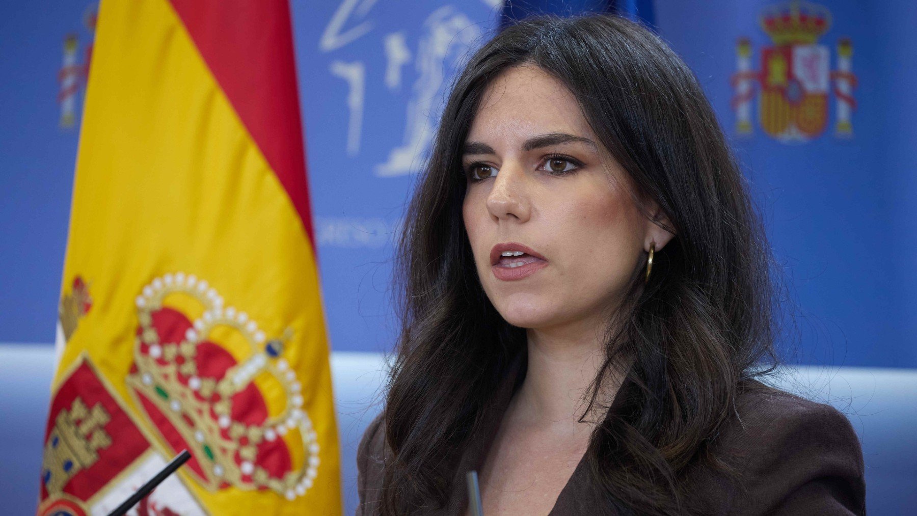 Millán (Vox) visita la Feria de Sevilla y acusa al Gobierno de Sánchez de ocultar el apagón