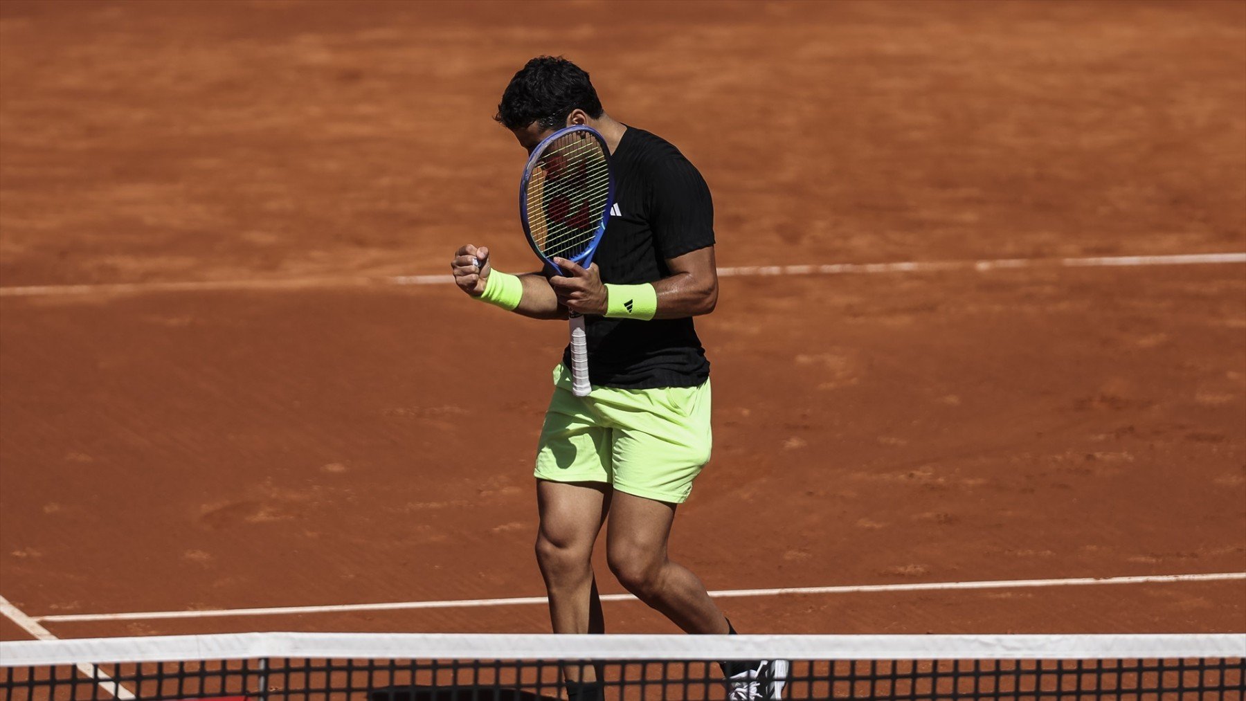 Jaume Munar celebra la victoria. (Getty)