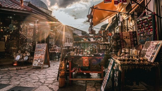 Razones para emigrar a Sarajevo desde España con más de 65 años, por qué emigrar a Sarajevo si eres un pensionista español, por qué mudarte a Sarajevo desde España, cómo emigrar a Sarajevo si eres español, mudarte a Sarajevo, emigrar a Bosnia y Herzegovina.