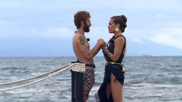 Pelayo Díaz y Laura Madrueño en el puente de las emociones. (Mediaset)