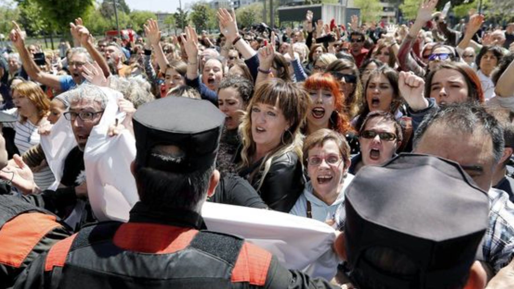 El Constitucional anula la condena de cárcel al creador del falso tour de La Manada de Pamplona