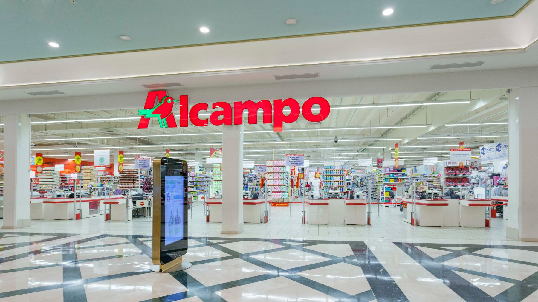 Los 3 supermercados de Alcampo que se verán afectados por el cierre en Andalucía: es oficial