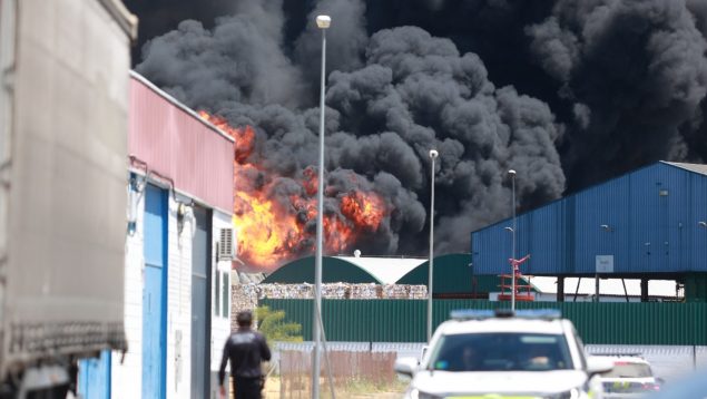 Incendio en Alcalá de Guadaíra (Sevilla).