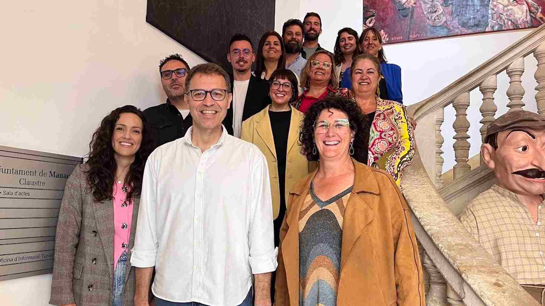 El ampliado nuevo gobierno municipal de coalición de Manacor.