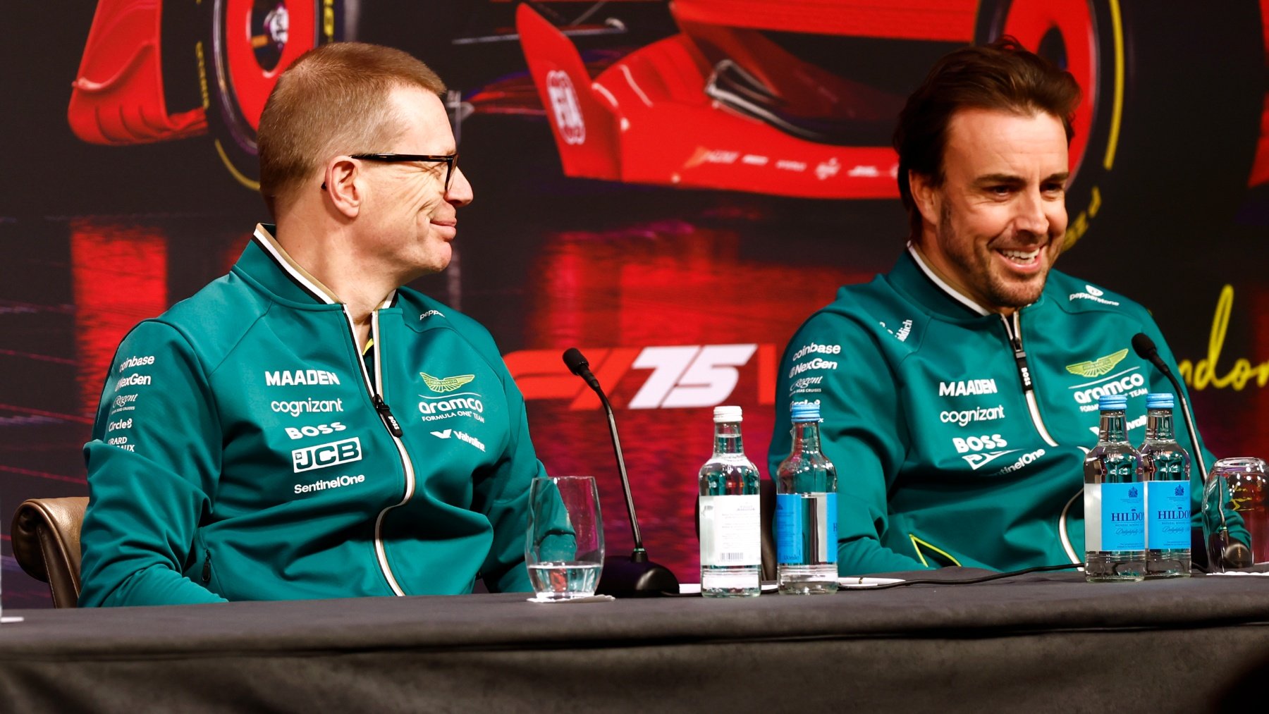 Andy Cowell y Fernando Alonso. (Getty)