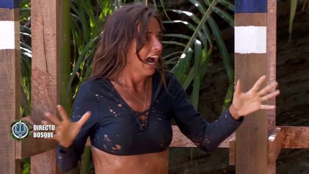 Carmen Alcayde se salva de la expulsión. (Mediaset)