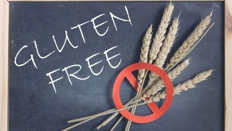 Los celiacos tienen prohibido comer alimentos con gluten.