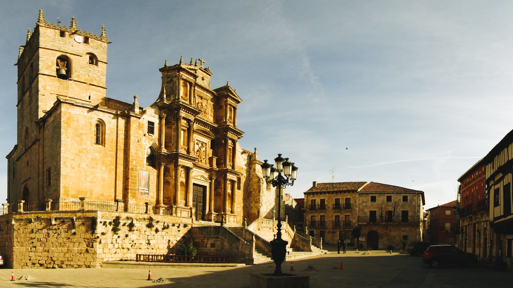 Iglesia de Nra. Sra. de la Asunción en Gumiel de Izán. Foto: Santiago López en Flickr.