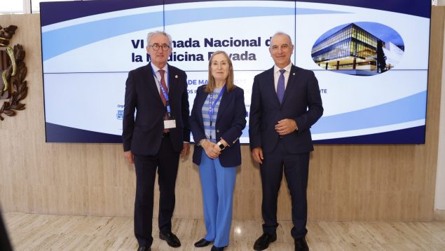 Ana Pastor pide mayor cohesión del sistema sanitario a través de la colaboración público-privada
