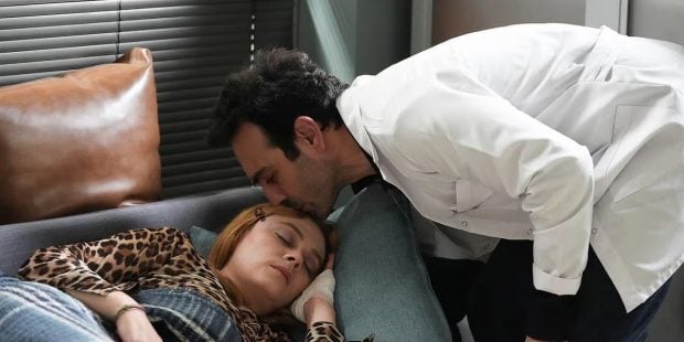 Bahar y Evren en Renacer. (Atresmedia)