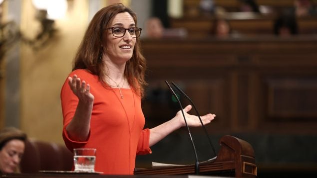 Mónica García reforma laboral médicos