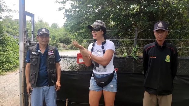 Two Yupa, amiga de Frank Cuesta, a las puertas del Santuario Libertad (YouTube).