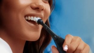 Cepillo de dientes eléctrico Oral-B iO 2