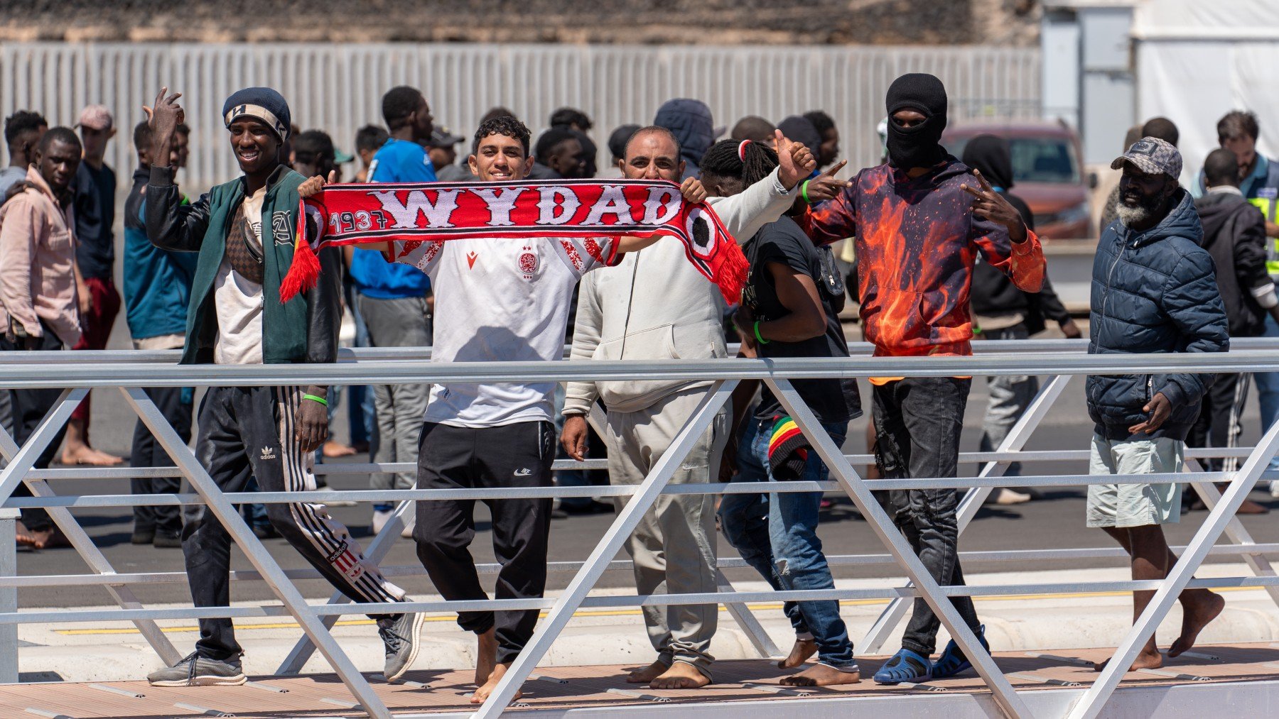 Inmigrantes ilegales a su llegada a Lanzarote. (EP)
