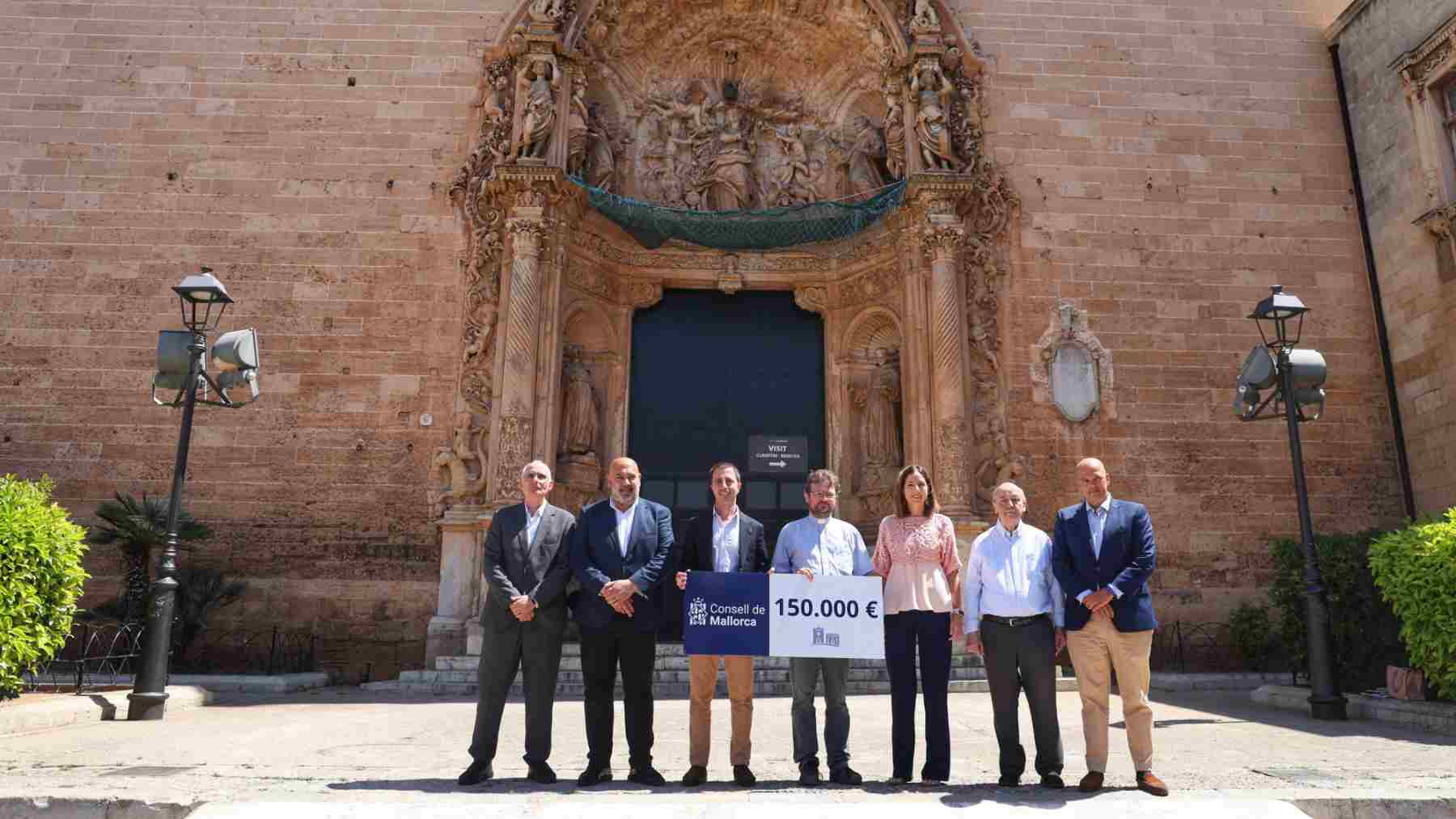 Llorenç Galmés y Jaime Martínez, en la basílica de Sant Francesc de Palma.