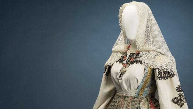 La exposición en Madrid que no te puedes perder si te interesan los trajes regionales de España