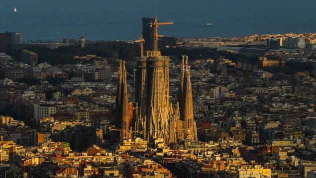 Viviendas en el centro de Barcelona. (Getty).