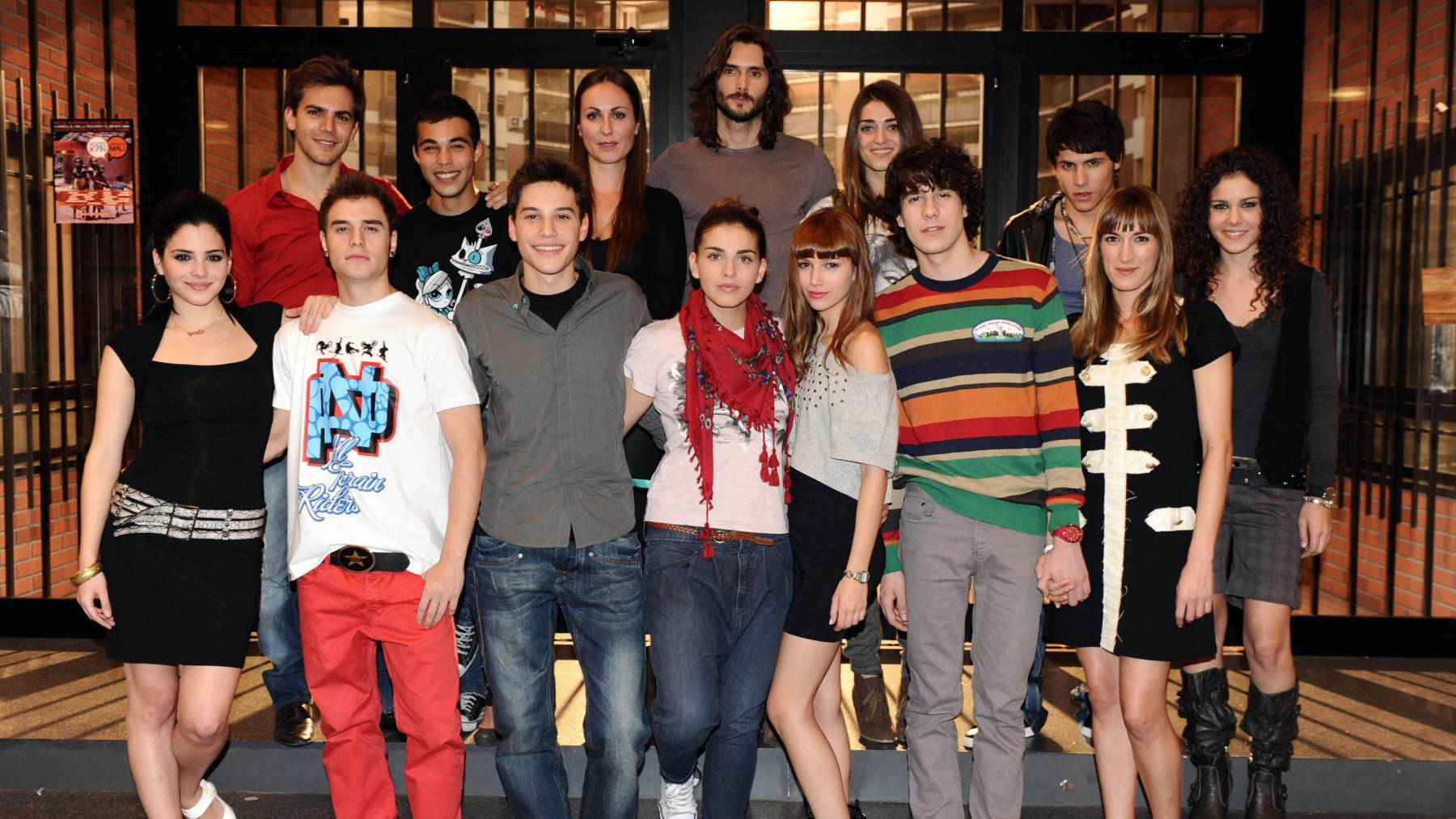 Los actores de ‘Física o química’ presentando la serie. (Foto: Gtres)