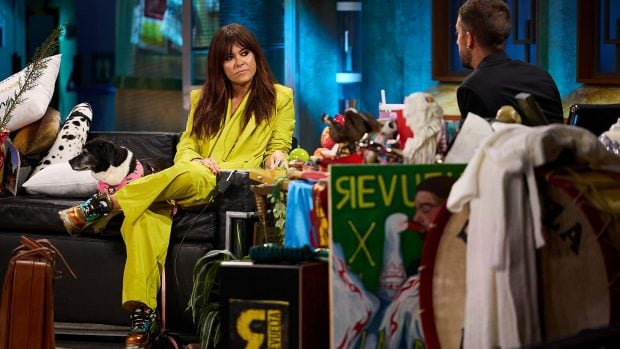 Vanesa Martín hablando con David Broncano en 'La Revuelta'. (RTVE)
