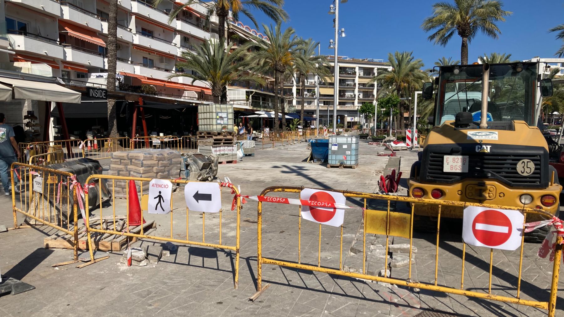 Obras en el paseo marítimo de Alcudia.