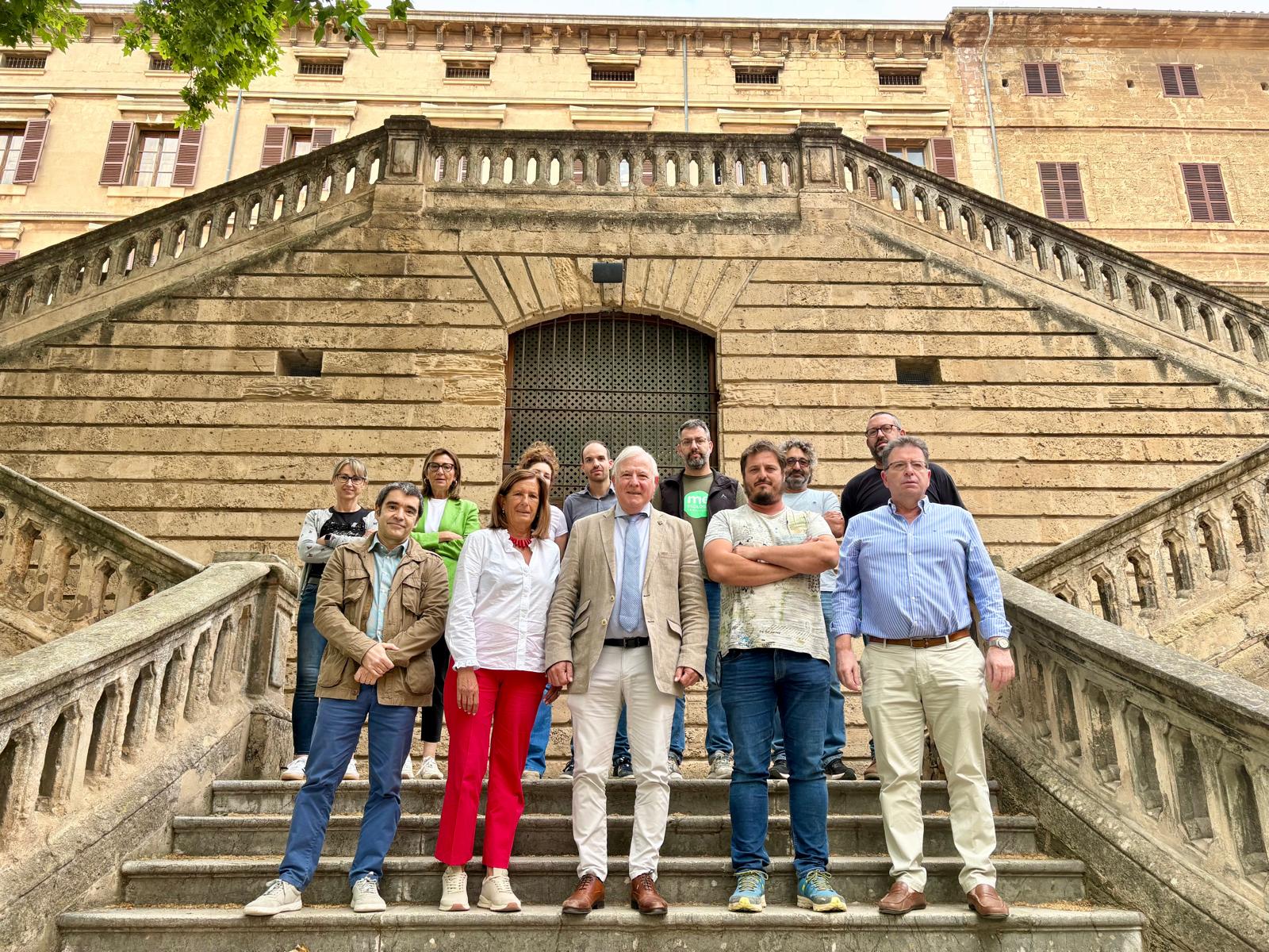 El conseller Rodríguez con las asociaciones del sector agrícola y ganadero de Mallorca.