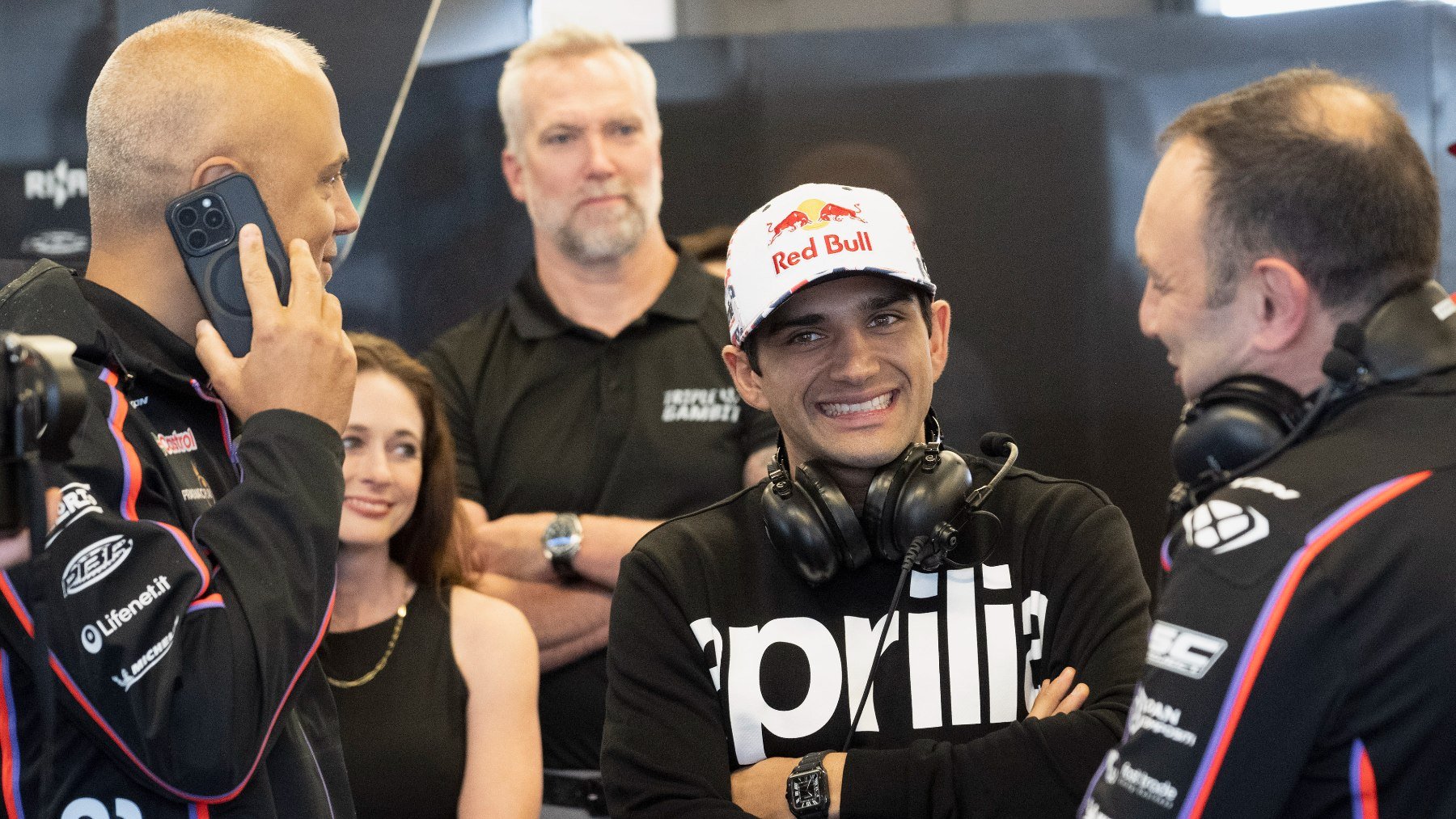 Jorge Martín, durante su visita al equipo de Aprilia en el GP de Las Américas en Austin. (Getty)
